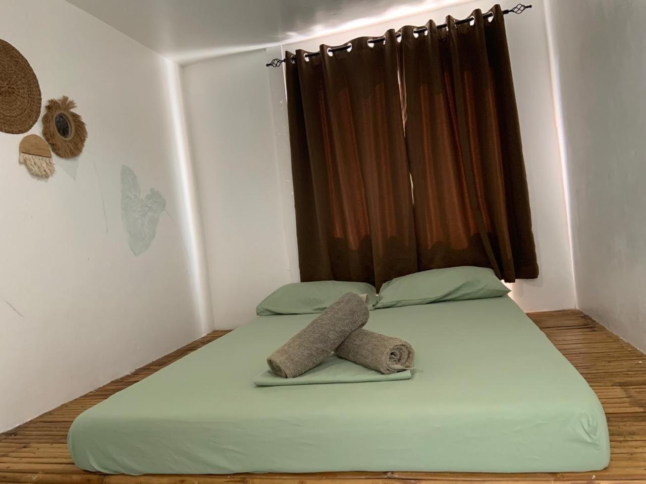 Ohlala Guesthouse Port Barton San Vicente  Chambre photo